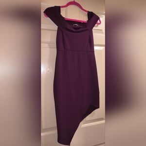 Woman's Fashion Nova Maroon Dress, Size Medium